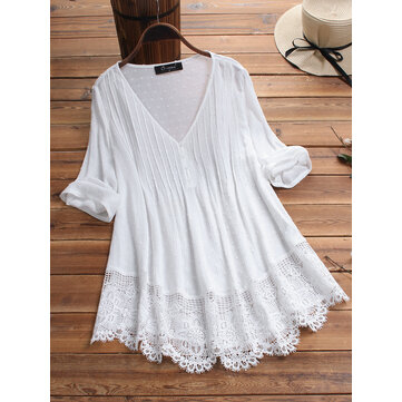 Jacquard Pleated Lace Hollow Blouse