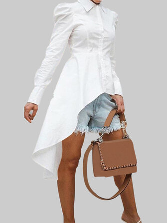 Koszula z klapami z wysokim stanem i wysokim stanem i jednolitym kolorem